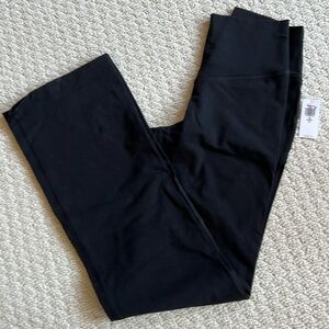 NWT - Old Navy active wear power chill pants.